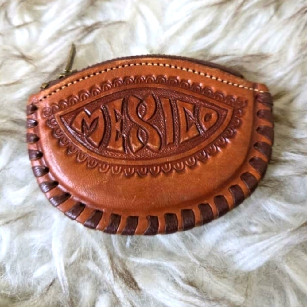 MEXICO Women’s Vintage Tooled Leather Zippered Coin Purse Fish Palm 🌴